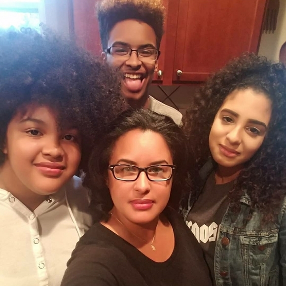 WELCOME to my closet! - Picture 14 of 16